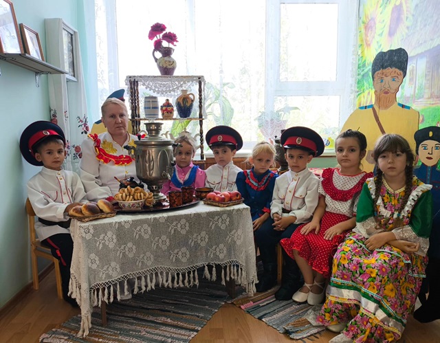 Экскурсия в музейный уголок "Казачий курень"
